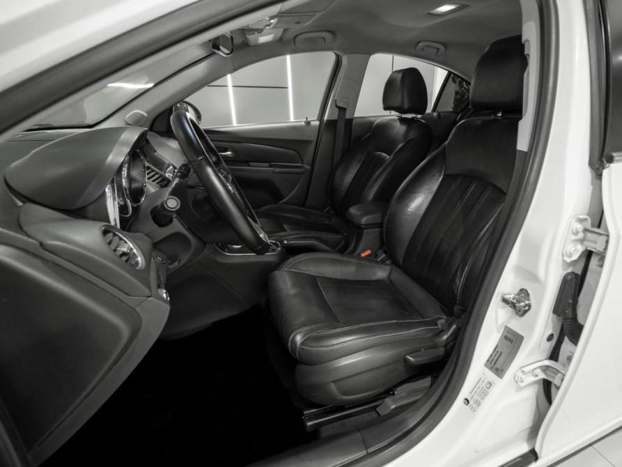 Chevrolet Cruze I Рестайлинг Москва  - изображение 9