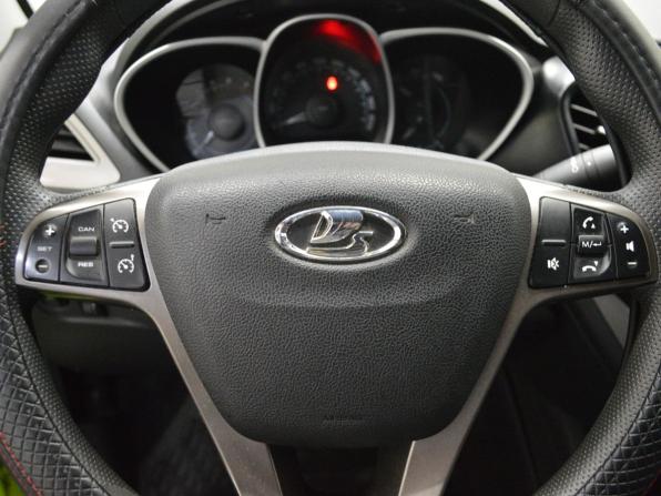 Lada (ВАЗ) Vesta I с пробегом 2017 года, цена 838 000 рублей, 110090 км, седан, Автокод Объявления
