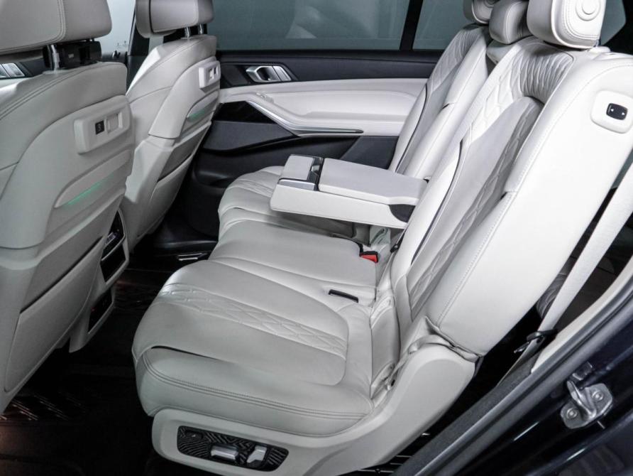 BMW X7 I (G07) Москва  - изображение 11
