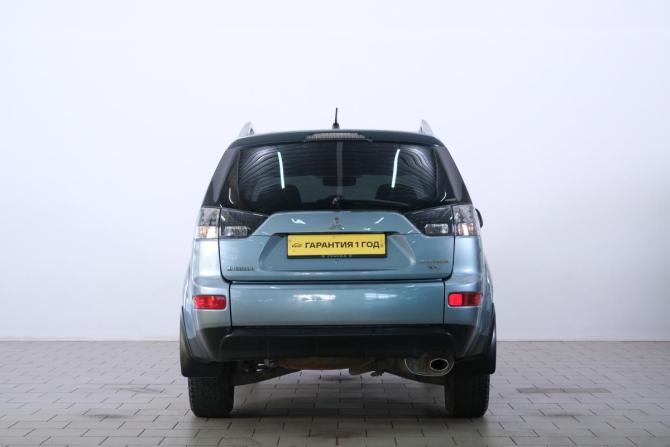 Mitsubishi Outlander II с пробегом 2008 года, цена 1 099 000 рублей, 212000 км, внедорожник, Автокод Объявления