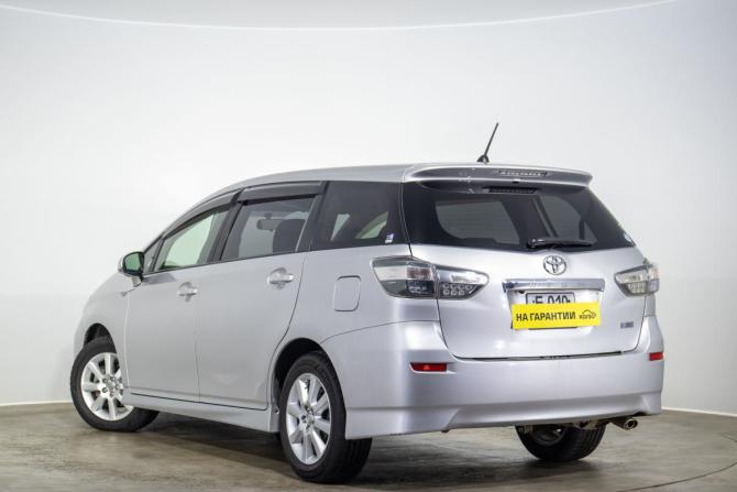 Toyota Wish II Рестайлинг с пробегом 2013 года, цена 1 529 000 рублей, 183042 км, минивэн, Автокод Объявления