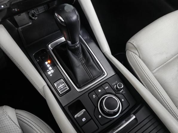 Mazda 6 III (GJ) Рестайлинг с пробегом 2015 года, цена 1 775 000 рублей, 167978 км, седан, Автокод Объявления