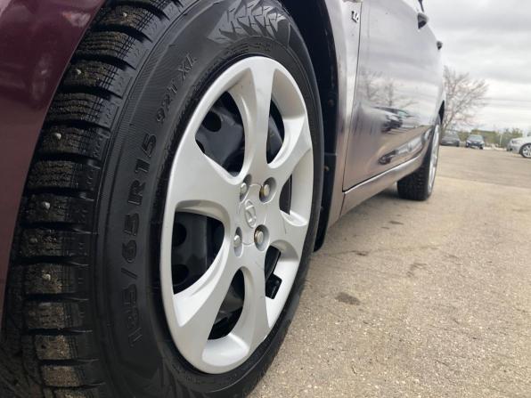 Hyundai Solaris I с пробегом 2013 года, цена 735 000 рублей, 199438 км, седан, Автокод Объявления
