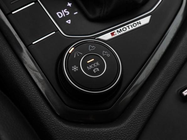 Volkswagen Tiguan II с пробегом 2018 года, цена 2 540 000 рублей, 142000 км, внедорожник, Автокод Объявления
