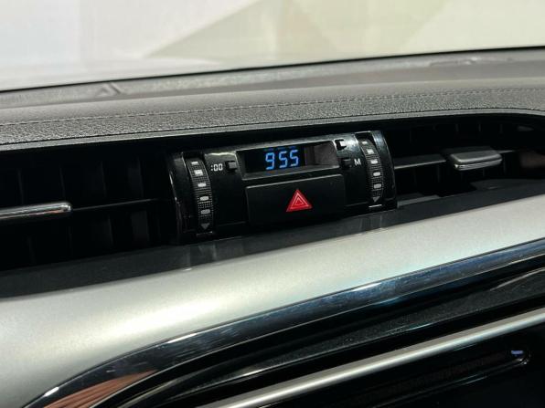 Toyota Hilux VIII с пробегом 2017 года, цена 3 300 000 рублей, 192960 км, пикап, Автокод Объявления