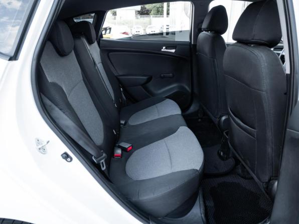 Hyundai Solaris I с пробегом 2014 года, цена 927 000 рублей, 139634 км, хэтчбек, Автокод Объявления