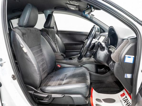 Honda Vezel I с пробегом 2016 года, цена 1 635 000 рублей, 152471 км, внедорожник, Автокод Объявления