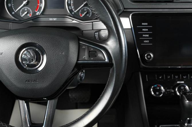 Skoda Superb III с пробегом 2017 года, цена 1 949 000 рублей, 159700 км, лифтбек, Автокод Объявления