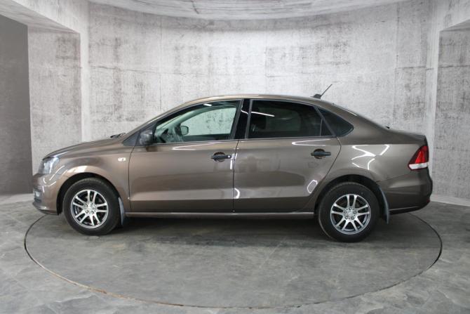 Volkswagen Polo V Рестайлинг с пробегом 2018 года, цена 1 025 000 рублей, 144656 км, седан, Автокод Объявления