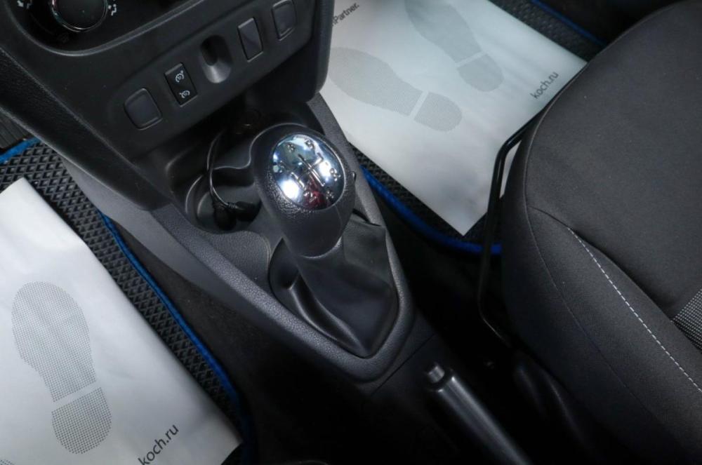 Renault Sandero II Рестайлинг Челябинск  - изображение 17