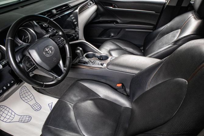 Toyota Camry VIII (XV70) с пробегом 2019 года, цена 2 589 000 рублей, 189150 км, седан, Автокод Объявления