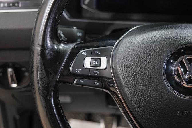 Volkswagen Tiguan II с пробегом 2019 года, цена 2 669 000 рублей, 110540 км, внедорожник, Автокод Объявления
