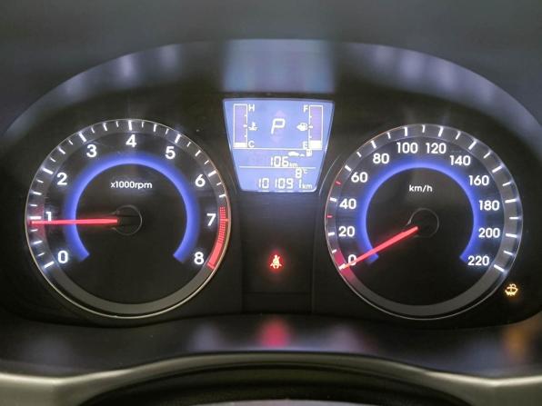 Hyundai Solaris I Рестайлинг с пробегом 2015 года, цена 1 220 000 рублей, 101090 км, седан, Автокод Объявления