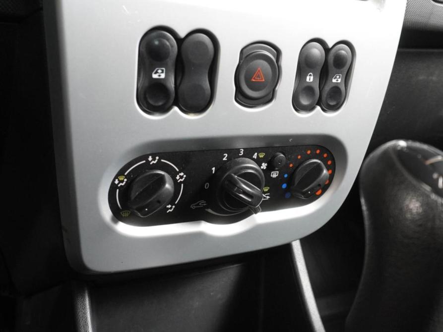 Renault Logan I Рестайлинг Воронеж  - изображение 12