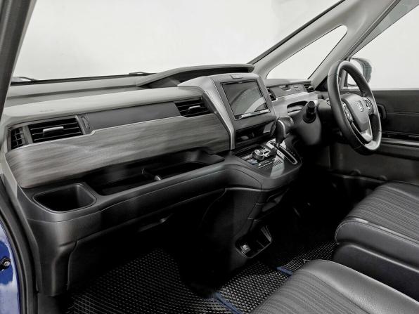 Honda Freed II с пробегом 2017 года, цена 1 490 000 рублей, 135367 км, компактвэн, Автокод Объявления