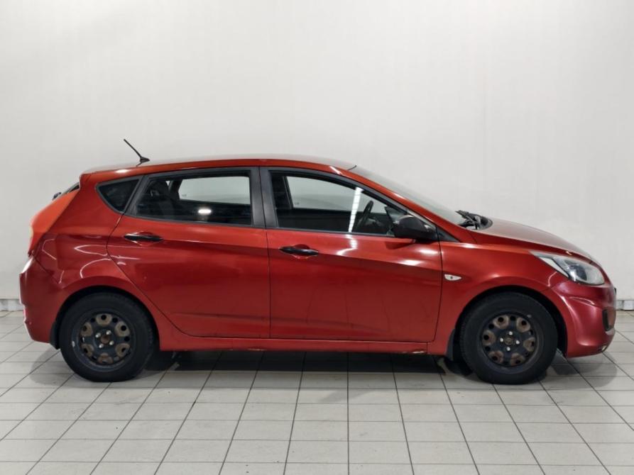 Hyundai Solaris I Курск  - изображение 4