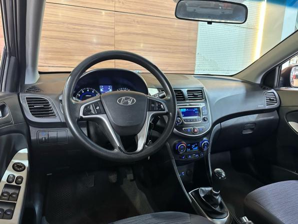 Hyundai Solaris I Рестайлинг с пробегом 2016 года, цена 1 049 900 рублей, 158766 км, седан, Автокод Объявления