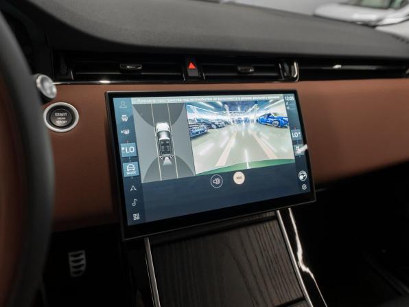 Land Rover Range Rover Evoque II Рестайлинг с пробегом 2025 года, цена 5 580 000 рублей, 50 км, внедорожник, Автокод Объявления