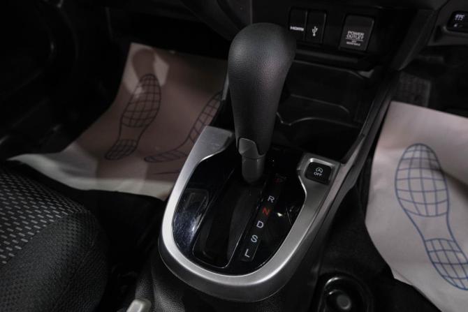 Honda Fit III Рестайлинг с пробегом 2019 года, цена 1 289 000 рублей, 63000 км, хэтчбек, Автокод Объявления