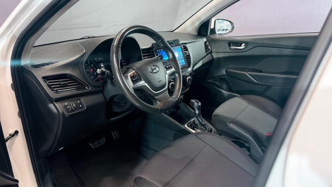 Hyundai Solaris II Рестайлинг с пробегом 2022 года, цена 1 659 000 рублей, 82042 км, седан, Автокод Объявления