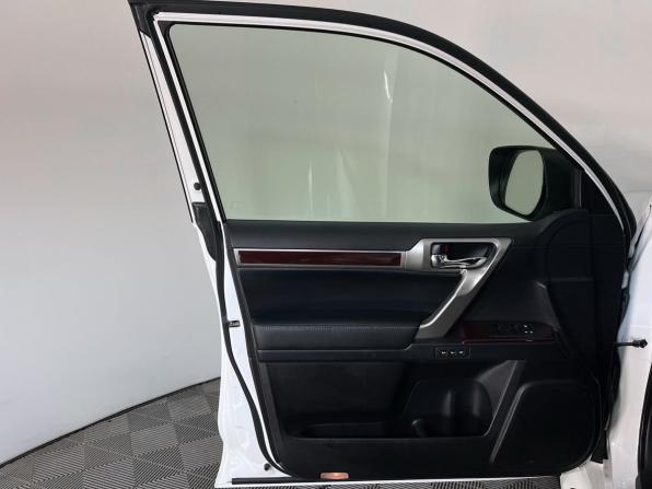 Lexus GX II Рестайлинг с пробегом 2015 года, цена 3 799 000 рублей, 129000 км, внедорожник, Автокод Объявления