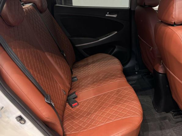 Hyundai Solaris I Рестайлинг с пробегом 2014 года, цена 999 000 рублей, 157606 км, седан, Автокод Объявления