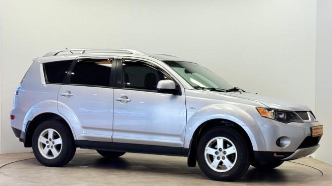 Mitsubishi Outlander II с пробегом 2008 года, цена 790 000 рублей, 232000 км, внедорожник, Автокод Объявления