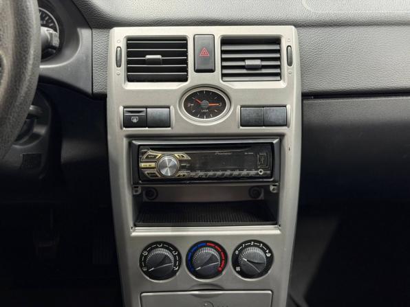 Lada (ВАЗ) Priora I с пробегом 2011 года, цена 249 900 рублей, 185000 км, седан, Автокод Объявления