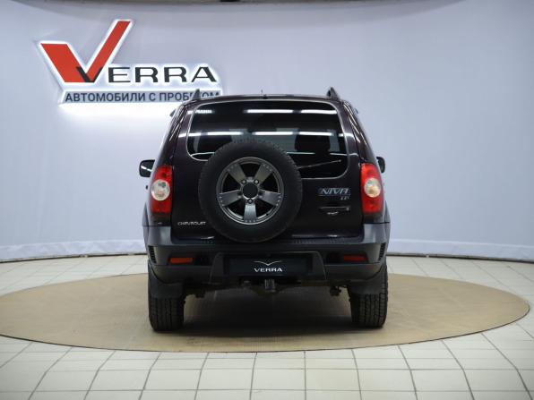 Chevrolet Niva I Рестайлинг с пробегом 2017 года, цена 660 000 рублей, 139786 км, внедорожник, Автокод Объявления