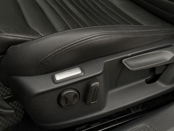 Volkswagen Passat B8 с пробегом 2017 года, цена 1 759 000 рублей, 172136 км, седан, Автокод Объявления