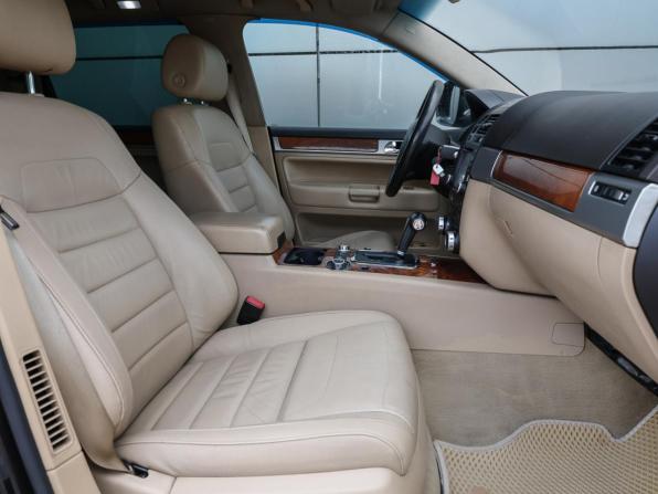 Volkswagen Touareg I Рестайлинг с пробегом 2008 года, цена 1 249 000 рублей, 272460 км, внедорожник, Автокод Объявления