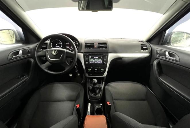 Skoda Yeti I с пробегом 2012 года, цена 825 000 рублей, 156860 км, внедорожник, Автокод Объявления