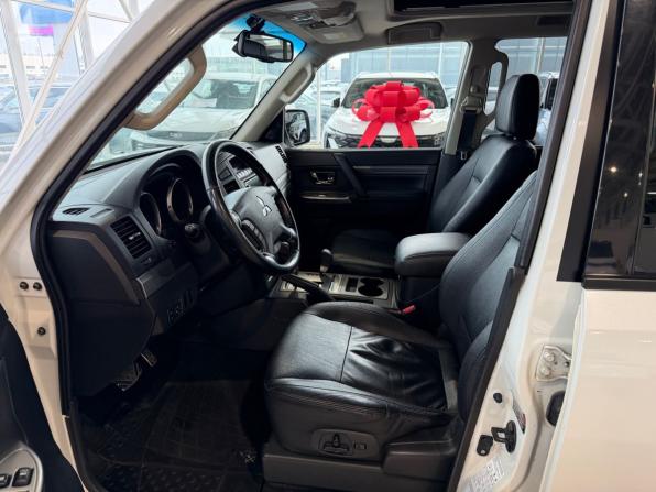 Mitsubishi Pajero IV Рестайлинг 1 с пробегом 2014 года, цена 2 455 900 рублей, 171526 км, внедорожник, Автокод Объявления