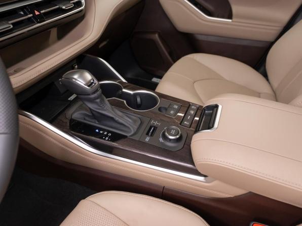 Toyota Highlander IV (XU70) с пробегом 2026 года, цена 5 600 000 рублей, 50 км, внедорожник, Автокод Объявления