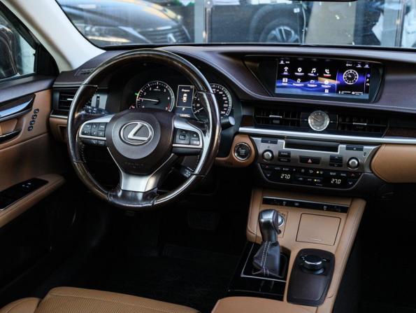 Lexus ES VI Рестайлинг с пробегом 2015 года, цена 2 440 000 рублей, 132700 км, седан, Автокод Объявления