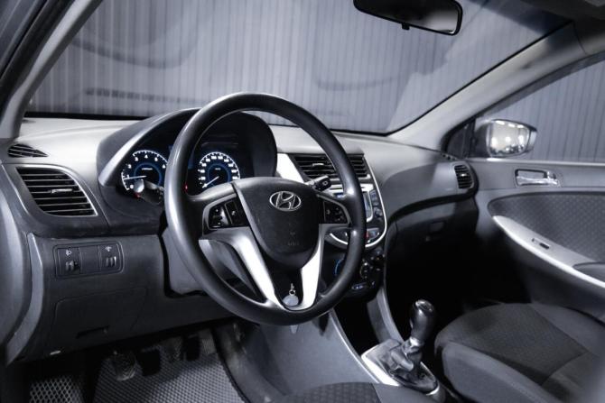 Hyundai Solaris I с пробегом 2012 года, цена 780 000 рублей, 97530 км, хэтчбек, Автокод Объявления