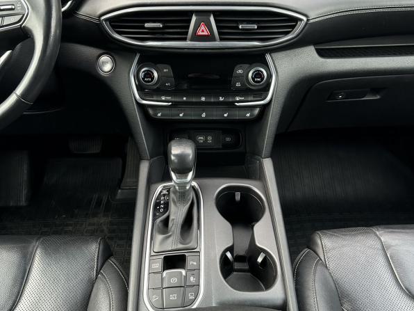 Hyundai Santa Fe IV с пробегом 2018 года, цена 2 695 000 рублей, 269631 км, внедорожник, Автокод Объявления