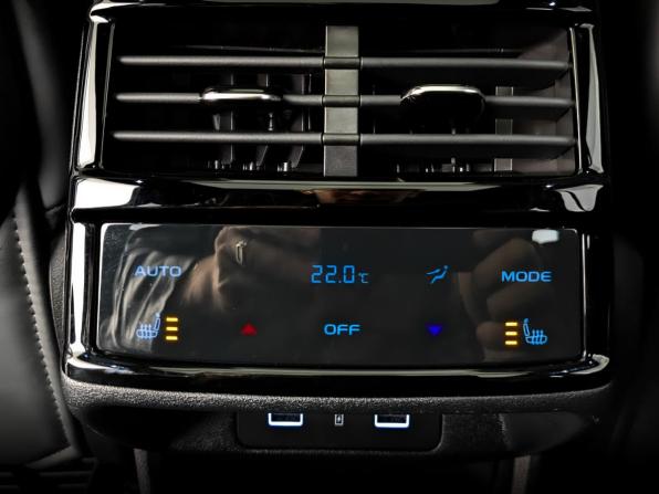 Geely Monjaro I с пробегом 2024 года, цена 3 600 000 рублей, 13494 км, внедорожник, Автокод Объявления