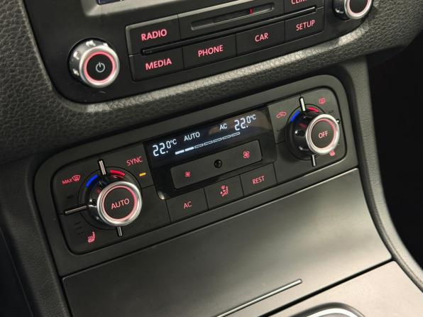 Volkswagen Touareg II с пробегом 2012 года, цена 1 590 000 рублей, 286494 км, внедорожник, Автокод Объявления