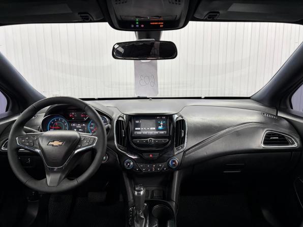 Chevrolet Cruze II с пробегом 2017 года, цена 897 000 рублей, 347202 км, хэтчбек, Автокод Объявления