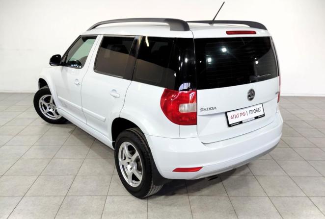 Skoda Yeti I Рестайлинг с пробегом 2014 года, цена 980 000 рублей, 115366 км, внедорожник, Автокод Объявления