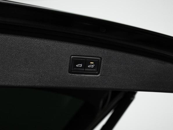 Volkswagen Tiguan II с пробегом 2017 года, цена 2 925 000 рублей, 88903 км, внедорожник, Автокод Объявления