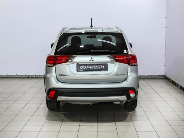 Mitsubishi Outlander III Рестайлинг 2 с пробегом 2016 года, цена 1 897 400 рублей, 180831 км, внедорожник, Автокод Объявления