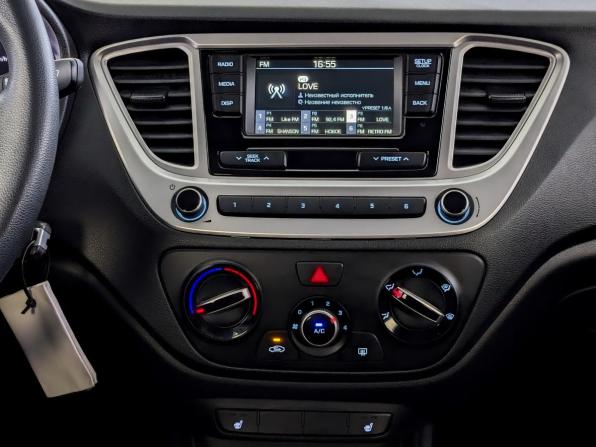 Hyundai Solaris II с пробегом 2019 года, цена 1 260 000 рублей, 79113 км, седан, Автокод Объявления