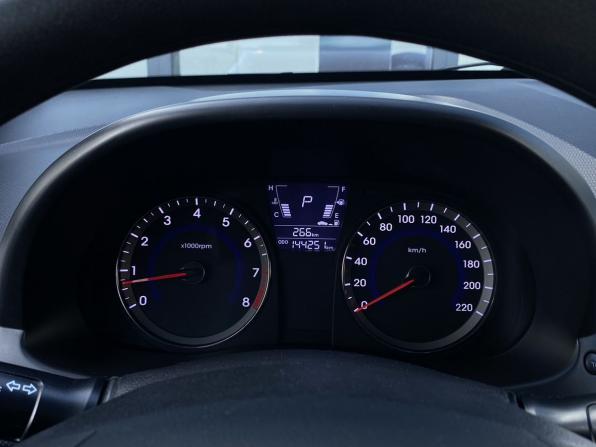 Hyundai Solaris I с пробегом 2012 года, цена 829 000 рублей, 144250 км, седан, Автокод Объявления