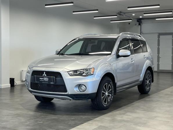 Mitsubishi Outlander II Рестайлинг с пробегом 2010 года, цена 1 067 000 рублей, 167449 км, внедорожник, Автокод Объявления