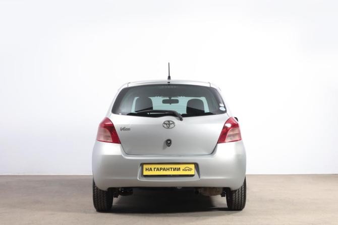 Toyota Vitz II (XP90) с пробегом 2005 года, цена 659 000 рублей, 239000 км, хэтчбек, Автокод Объявления