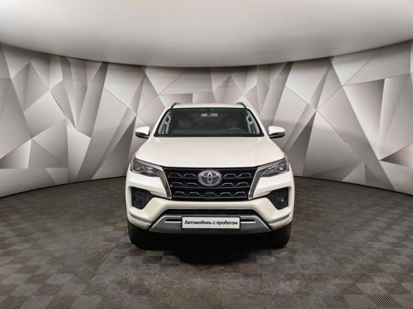 Toyota Fortuner II Рестайлинг с пробегом 2021 года, цена 4 930 000 рублей, 68015 км, внедорожник, Автокод Объявления