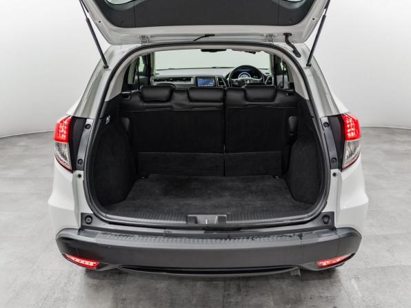 Honda Vezel I Рестайлинг с пробегом 2018 года, цена 1 799 000 рублей, 71609 км, внедорожник, Автокод Объявления
