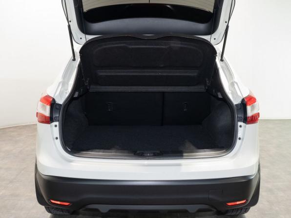 Nissan Qashqai II с пробегом 2015 года, цена 1 735 000 рублей, 120640 км, внедорожник, Автокод Объявления